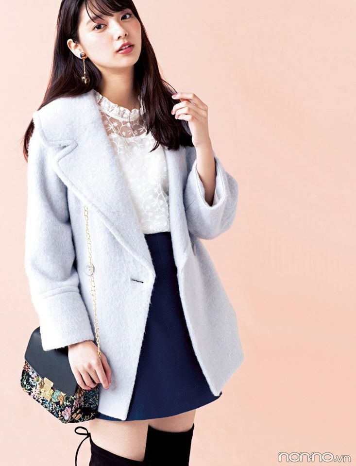 trang phục ngày thứ tư